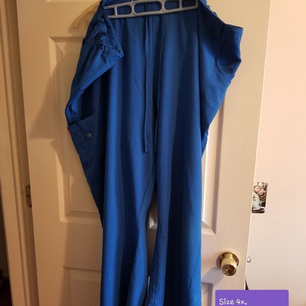 Plus size extreme stretch cargo scrub pants